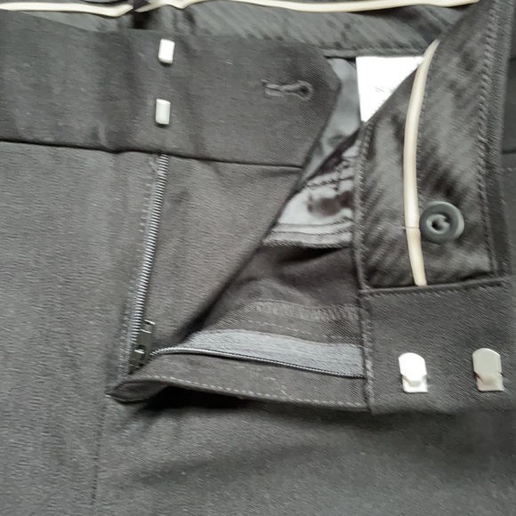 Banana Republic. Solan Fit. Black. Size 4. - Picture 3 of 3